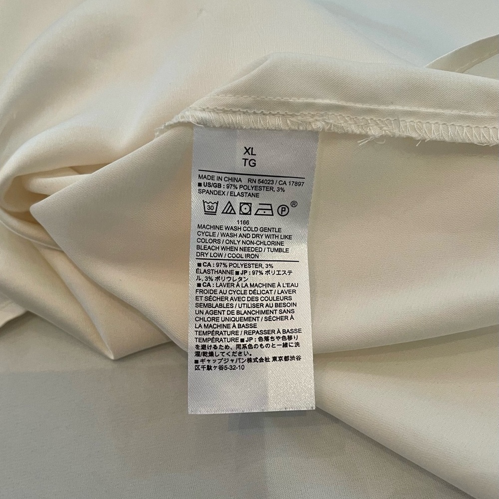 Banana Republic Dolman Sleeve V-Neck Blouse - Picture 6 of 9